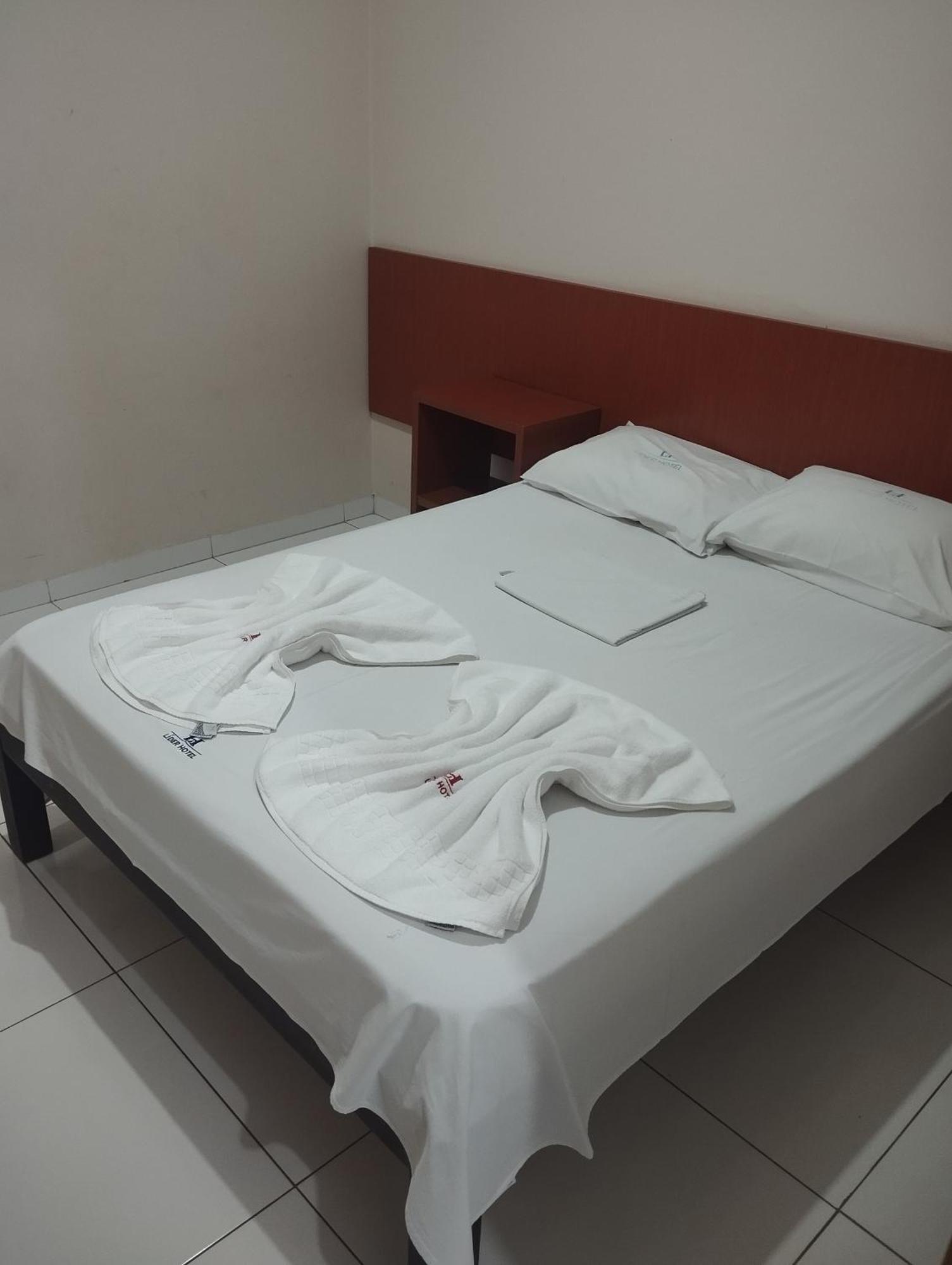 Lider Hotel Гояния Екстериор снимка